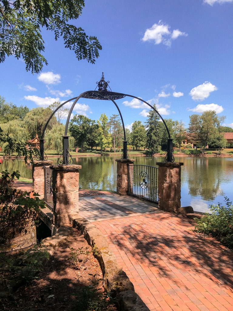 Romantic Gervasi Vineyard Staycation in North Canton, Ohio. The perfect getaway in Ohio.