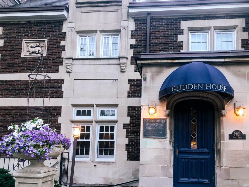 Glidden House Cleveland, Ohio. The perfect hotel to stay at in the University Heights are of Cleveland. Close to museums and botanical gardens.